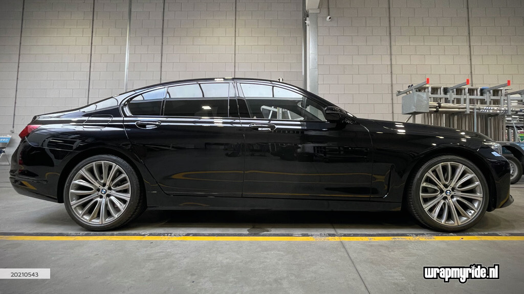 20210543 - Ontchromen BMW 7-serie_20210903100950806